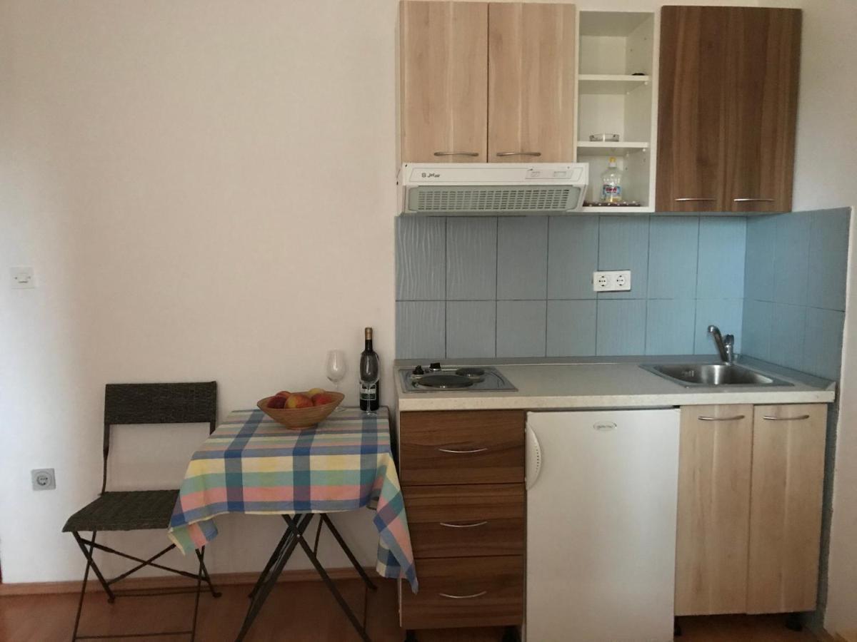 Apartmani Vilma Pakoštane Exteriér fotografie