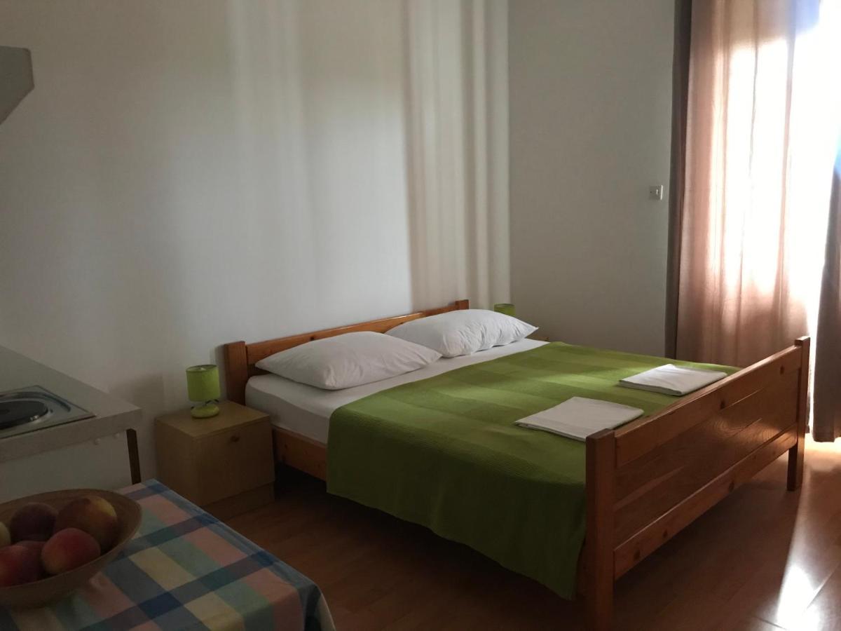 Apartmani Vilma Pakoštane Exteriér fotografie