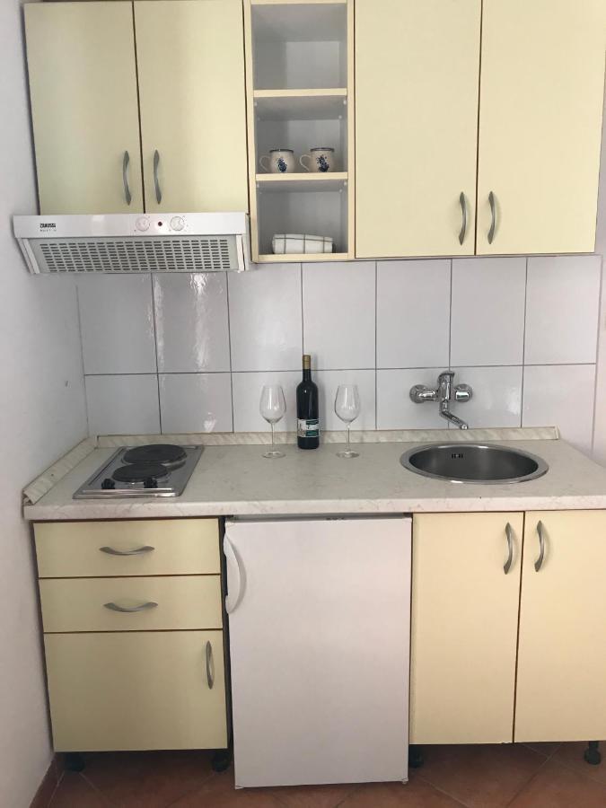 Apartmani Vilma Pakoštane Exteriér fotografie